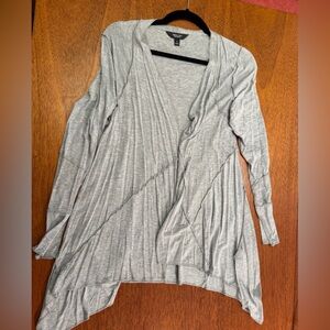 Simply Vera Vera Wang thin Heather Gray Top